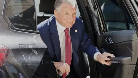 المبعوث الأميركي يؤكد أن حركة “حماس” لم توافق على اقتراحه الجديد بشأن الهدنة في غزة وتبادل الأسرى: ما شهدته كان مخيباً للآمال المبعوث الأميركي يؤكد أن حركة “حماس” لم توافق على اقتراحه الجديد بشأن الهدنة في غزة وتبادل الأسرى: ما شهدته كان مخيباً للآمال
