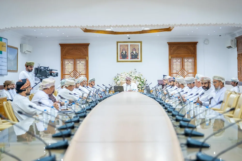 المجلس البلدي في شمال الباطنة يناقش مجموعة من القضايا التنموية بالمحافظة.