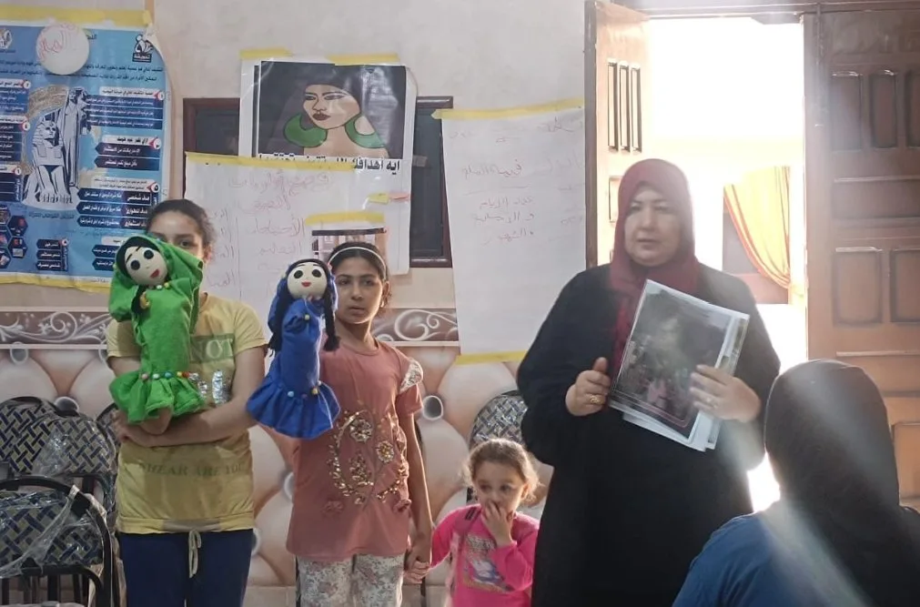 المجلس القومي للمرأة في الدقهلية يقيم 36 ورشة عمل للتثقيف المالي بعيداً عن مجموعات الادخار والقروض. المجلس القومي للمرأة في الدقهلية يقيم 36 ورشة عمل للتثقيف المالي بعيداً عن مجموعات الادخار والقروض.