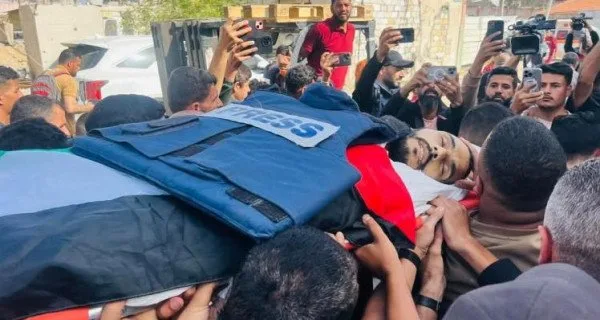 المجلس الوطني الفلسطيني: مقتل الصحفي حسن أصليح يعتبر جريمة حرب معقدة. المجلس الوطني الفلسطيني: مقتل الصحفي حسن أصليح يعتبر جريمة حرب معقدة.