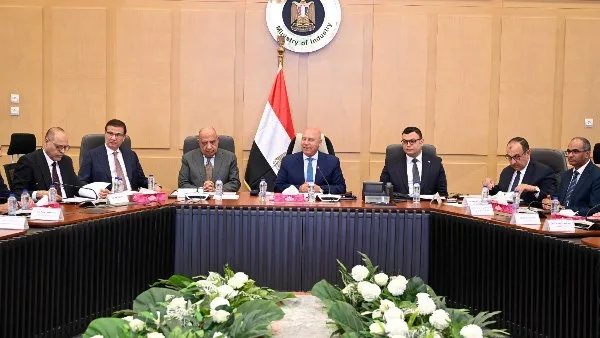 المجموعة الوزارية للتنمية الصناعية تضع معايير جديدة لحساب حوافز تصنيع السيارات