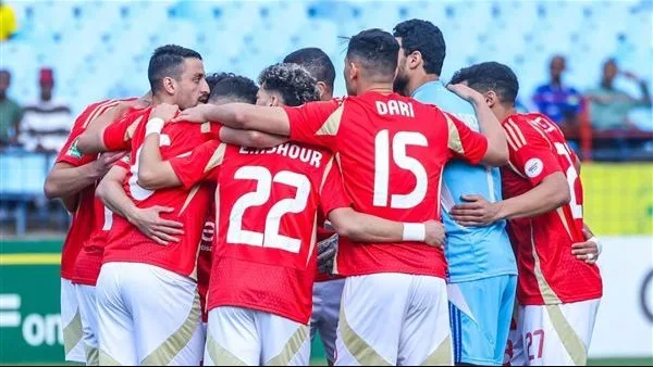 هل يتمكن الزمالك من هزيمة بيراميدز ومنح الأهلي بطولة الدوري هذا الموسم؟