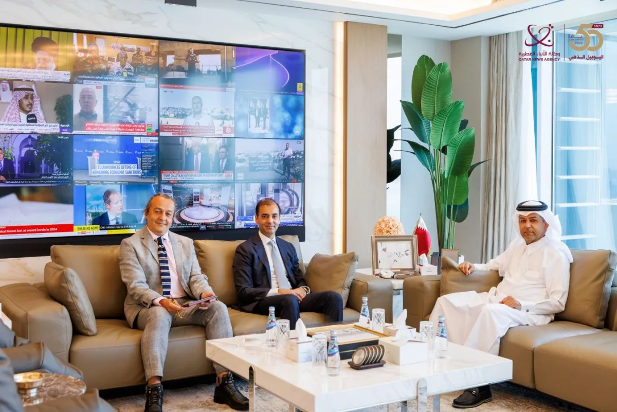 المدير العام لوكالة الأنباء القطرية يلتقي بمسؤول من شبكة الآغا خان للتنمية المدير العام لوكالة الأنباء القطرية يلتقي بمسؤول من شبكة الآغا خان للتنمية