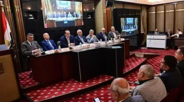 المستشار محمود فوزي: نتفق على تعزيز بند السكن البديل في قانون الإيجار القديم.