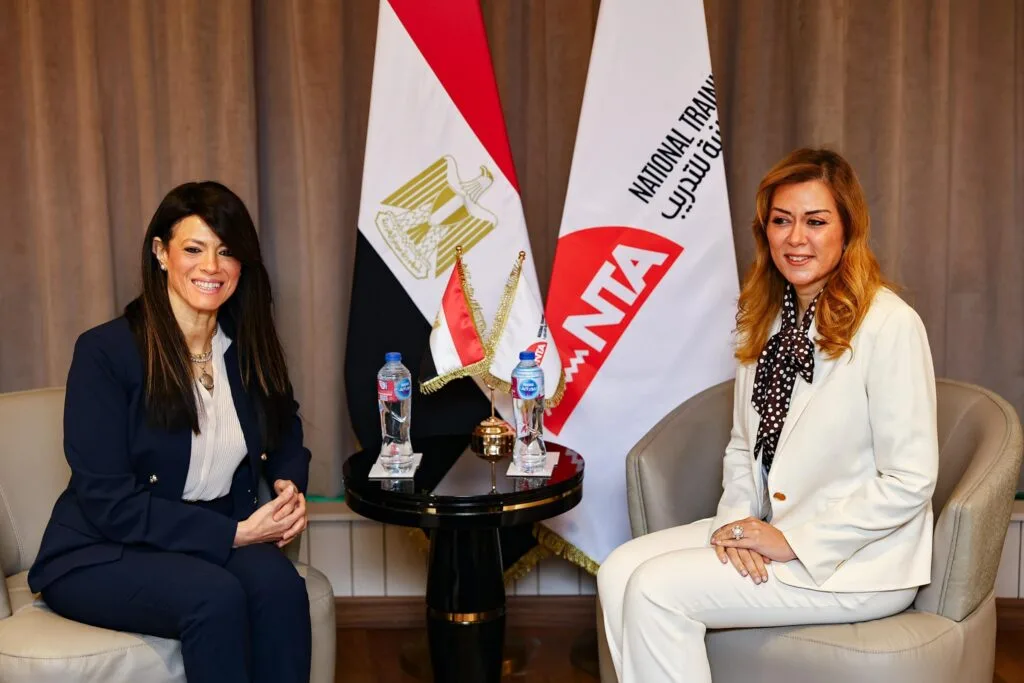 المشاط: تعزيز دور المرأة يُعَدُّ جزءاً من جهود الدولة لتحسين جودة رأس المال البشري المشاط: تعزيز دور المرأة يُعَدُّ جزءاً من جهود الدولة لتحسين جودة رأس المال البشري
