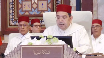 المغرب يعلن خلال القمة العربية استئناف عمل سفارته في سوريا