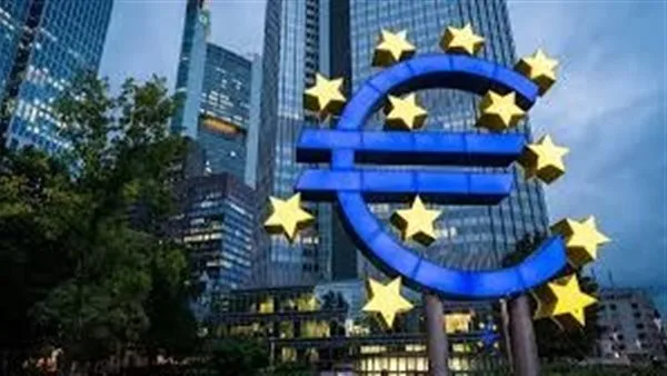المفوضية الأوروبية تعدل توقعاتها لنمو منطقة اليورو بسبب النزاع التجاري مع الولايات المتحدة المفوضية الأوروبية تعدل توقعاتها لنمو منطقة اليورو بسبب النزاع التجاري مع الولايات المتحدة
