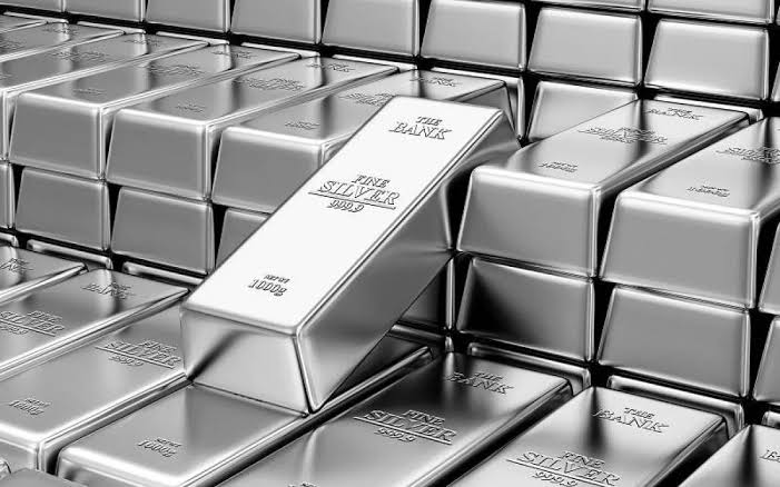 الملاذ الآمن: الفضة استثمار الضرورة.. والمبيعات تشعل الأسواق
