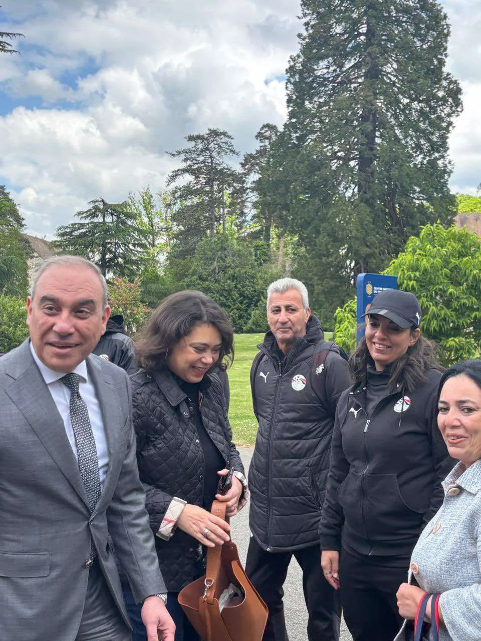 المنتخب الوطنى للكرة النسائية تحت 20 عاما يخوض المران الأول في فرنسا