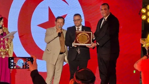 المهرجان الدولي للمونودراما بقرطاج يكرم المخرج مازن الغرباوي بدروته السابعة