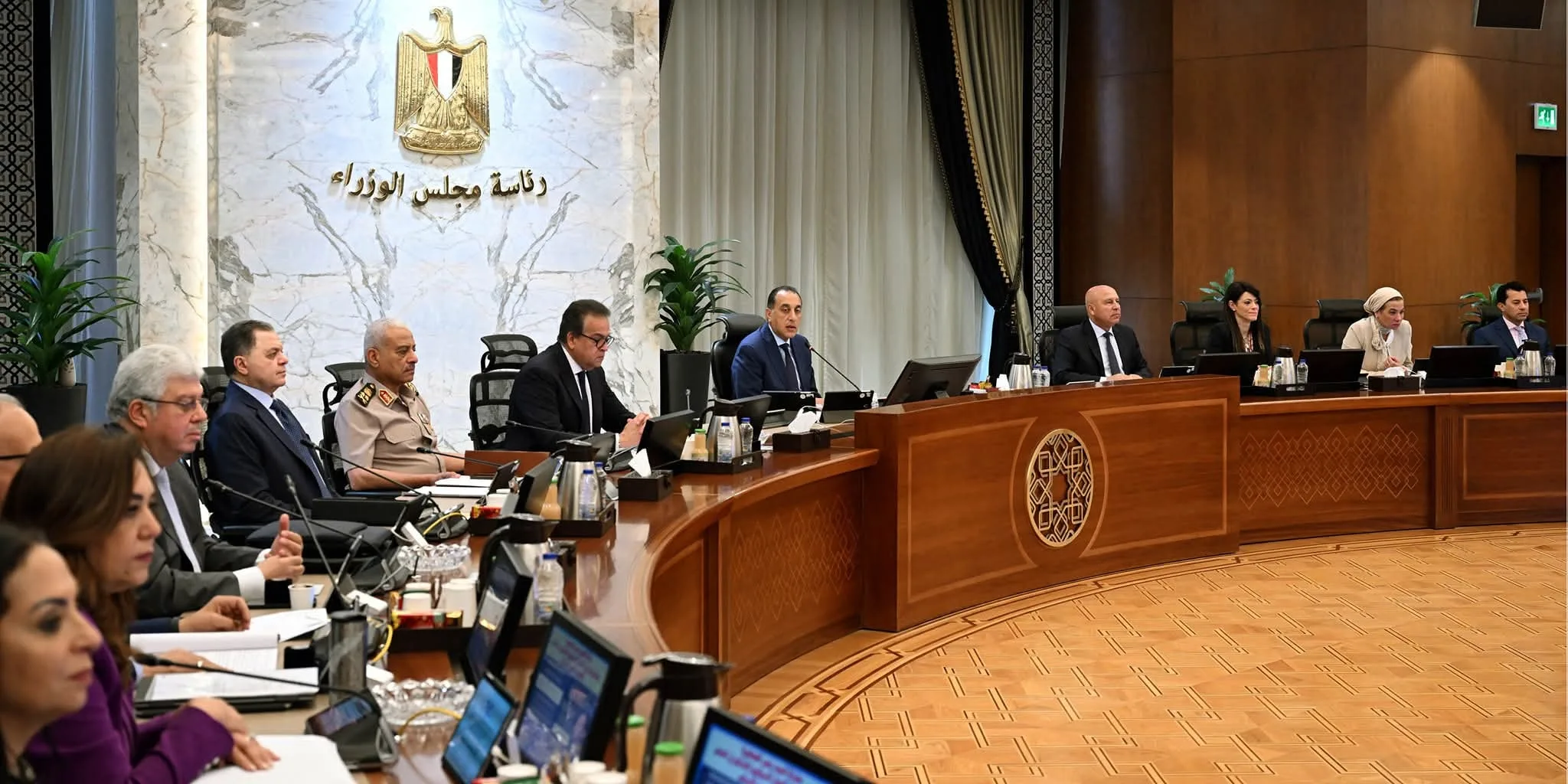 الموافقة على مشروع قانون لتوفير إعفاءات لمركبات المبادرة الوطنية لتوظيف الشباب الموافقة على مشروع قانون لتوفير إعفاءات لمركبات المبادرة الوطنية لتوظيف الشباب