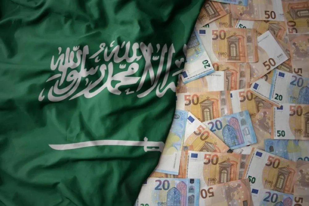 الميزانية السعودية تُظهِر تراجع الإيرادات النفطية واتساع العجز