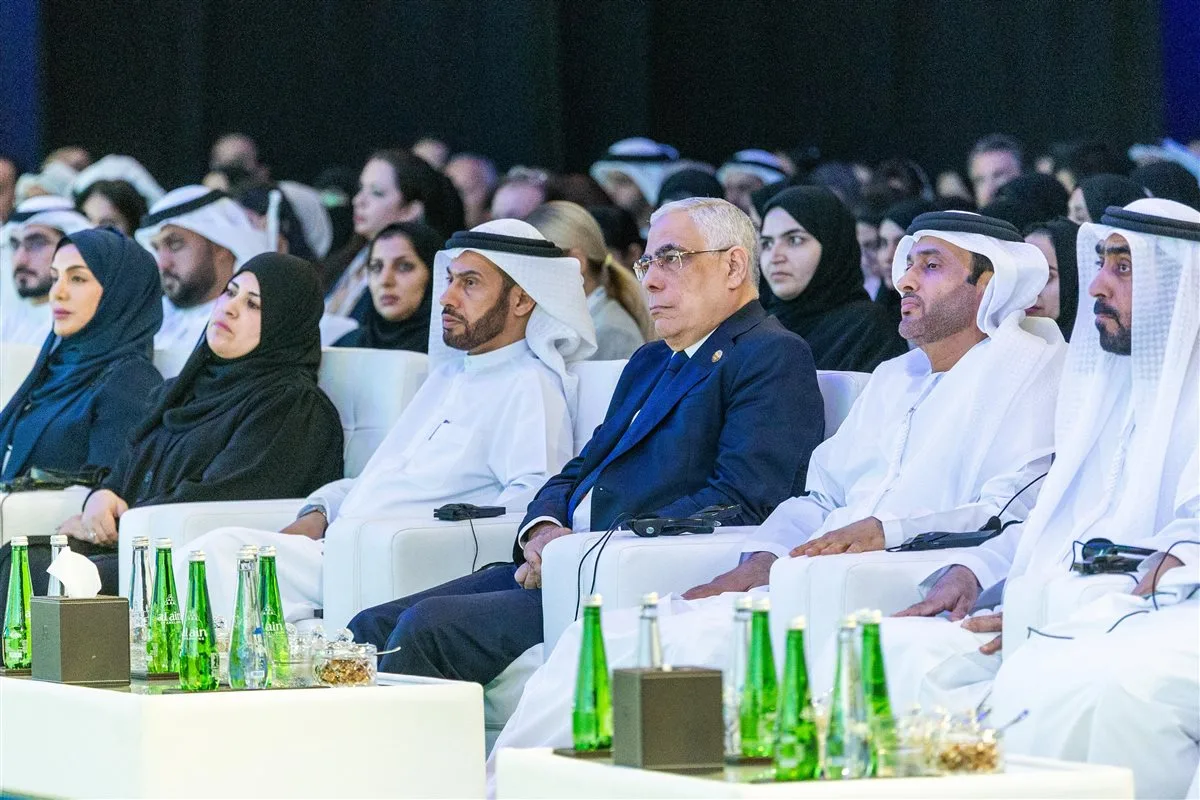 النائب العام يشارك في قمة حوكمة التقنيات الناشئة بالإمارات