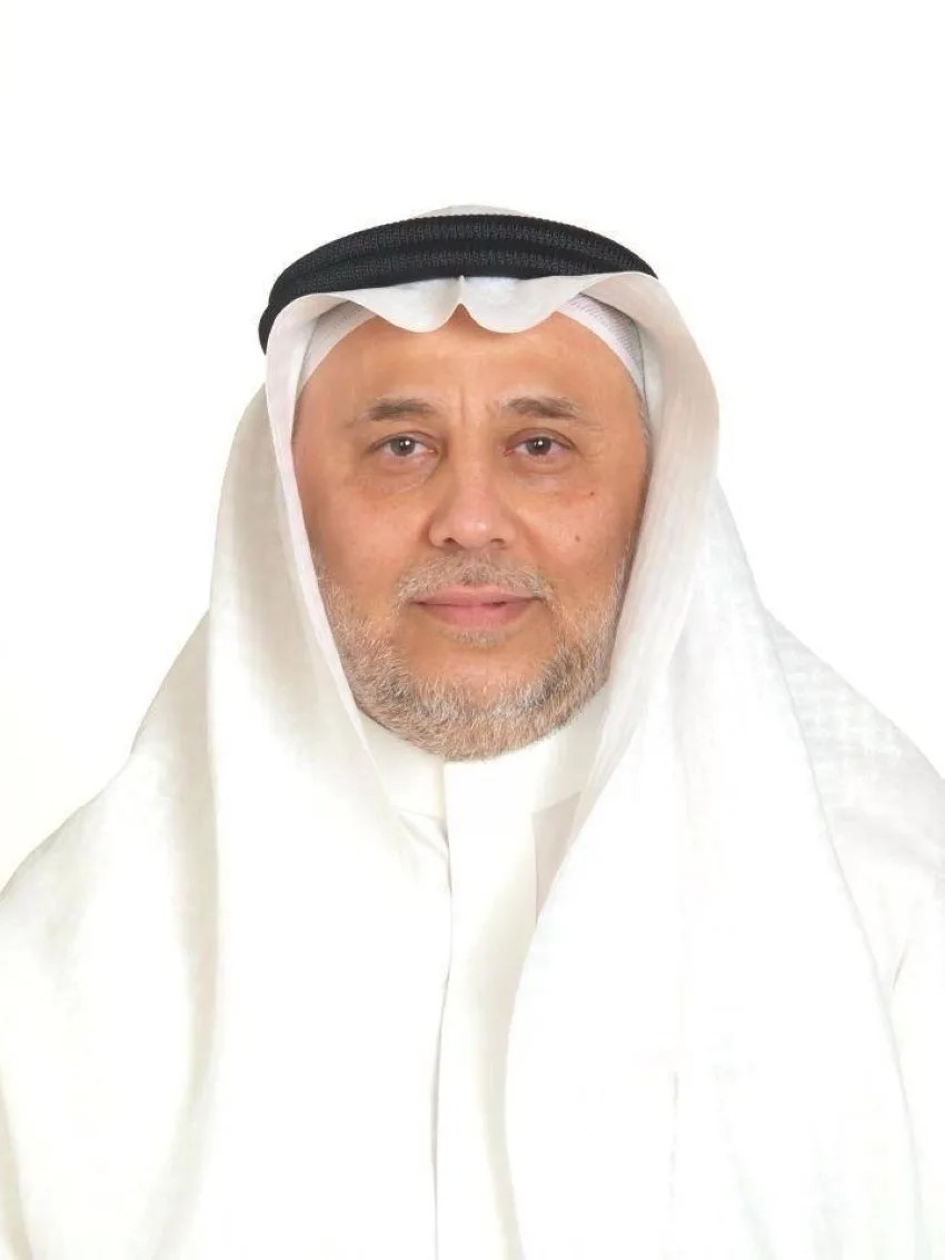الناشري: بعض الأطفال يعتبرون مشاهير السطحية قدوة، ودور الأهل أساسي في تشكيل شخصياتهم المستقلة. الناشري: بعض الأطفال يعتبرون مشاهير السطحية قدوة، ودور الأهل أساسي في تشكيل شخصياتهم المستقلة.