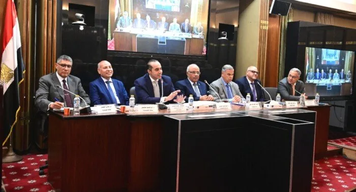 النجار: سكان محافظة الجيزة يقتربون من 10 ملايين شخص النجار: سكان محافظة الجيزة يقتربون من 10 ملايين شخص