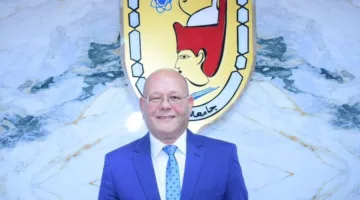 النعماني يعلن عن تقديم مكافأة للموظفين في جامعة سوهاج تقديراً لجهودهم