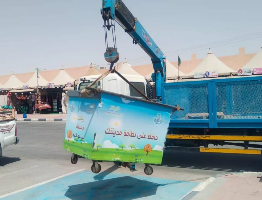 النعيرية تتخلص من 8600 متر مكعب من النفايات والركام النعيرية تتخلص من 8600 متر مكعب من النفايات والركام