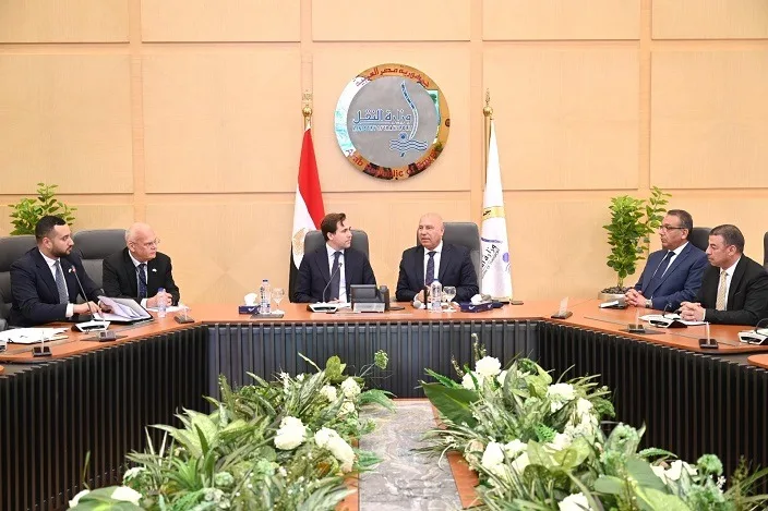 النقل تستكشف تعزيز تصنيع الحافلات الكهربائية بالتعاون مع السويد النقل تستكشف تعزيز تصنيع الحافلات الكهربائية بالتعاون مع السويد