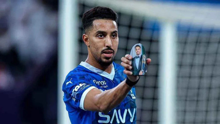 الهلال السعودي يفكر في استبعاد سالم الدوسري من تشكيلة كأس العالم. الهلال السعودي يفكر في استبعاد سالم الدوسري من تشكيلة كأس العالم.