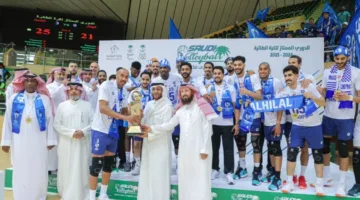الهلال يحقق لقب الدوري والخليج يكمل الصورة المثالية.