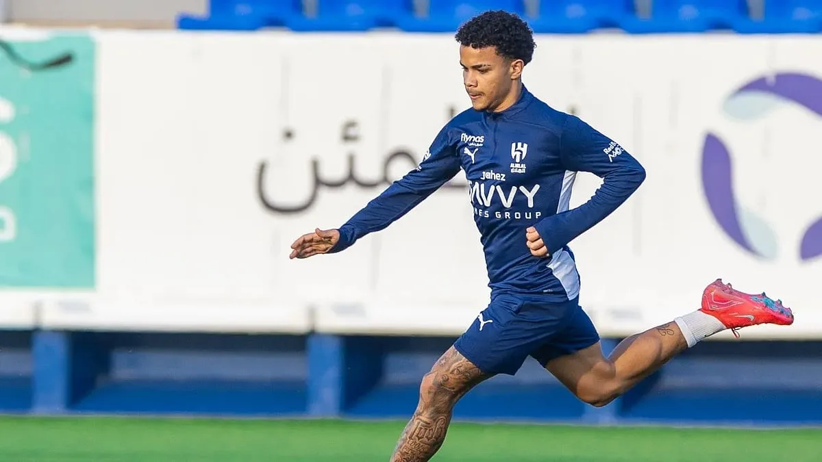 الهلال يكشف عن فترة غياب سيزار الهلال يكشف عن فترة غياب سيزار