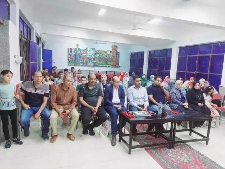 الوادي الجديد تُطلق سفراءها الشباب لمكافحة الفساد في النسخة الثامنة من البرنامج الوطني الوادي الجديد تُطلق سفراءها الشباب لمكافحة الفساد في النسخة الثامنة من البرنامج الوطني