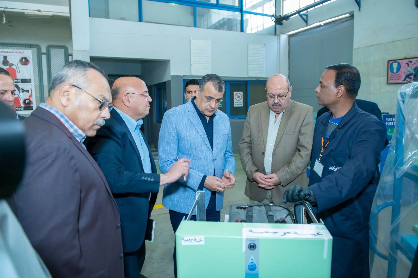 الوزير محمد صلاح: نستخدم الفائض في الطاقات الإنتاجية لتصنيع منتجات مدنية موجهة للأسرة بجودة ممتازة وأسعار منافسة. الوزير محمد صلاح: نستخدم الفائض في الطاقات الإنتاجية لتصنيع منتجات مدنية موجهة للأسرة بجودة ممتازة وأسعار منافسة.