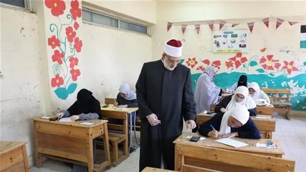 اليوم.. بدء امتحانات الثانوية الأزهرية بمشاركة أكثر من 173 ألف طالب وطالبة اليوم.. بدء امتحانات الثانوية الأزهرية بمشاركة أكثر من 173 ألف طالب وطالبة