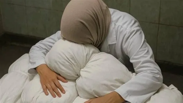 امرأة قوية.. طبيبة فلسطينية تفقد تسعة من أولادها نتيجة القصف الإسرائيلي امرأة قوية.. طبيبة فلسطينية تفقد تسعة من أولادها نتيجة القصف الإسرائيلي
