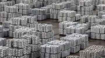 انخفاض أسعار الألمنيوم بسبب زيادة الإنتاج في الصين
