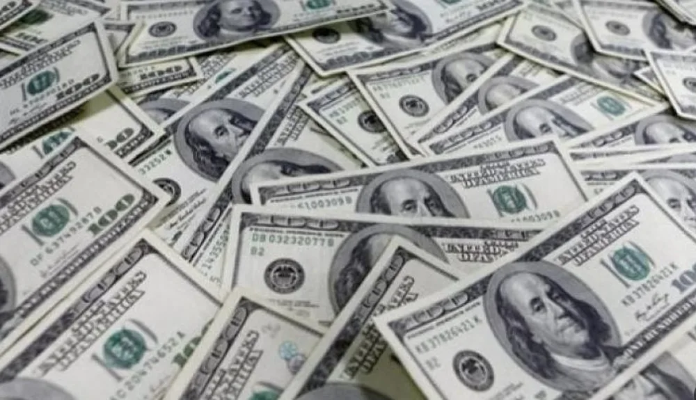 انخفاض الدولار نتيجة لتراجع عوائد السندات الأمريكية انخفاض الدولار نتيجة لتراجع عوائد السندات الأمريكية