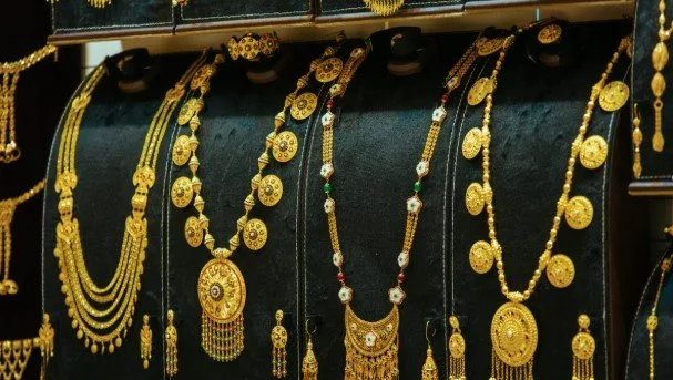 انخفاض سعر الذهب في الجزائر اليوم، الإثنين 19 مايو 2025 انخفاض سعر الذهب في الجزائر اليوم، الإثنين 19 مايو 2025
