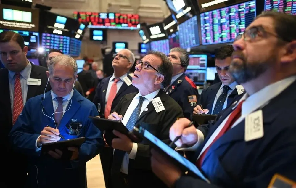 انخفاض مؤشرات الأسهم الأمريكية عند الإغلاق