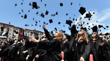 انخفاض مستويات الرضا وزيادة الهجرة… ماذا تكشف إحصائيات الشباب في تركيا؟