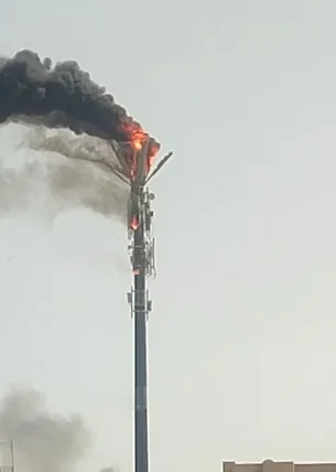 اندلاع حريق بأحد أبراج شبكات المحمول في القاهرة الجديدة| صور اندلاع حريق بأحد أبراج شبكات المحمول في القاهرة الجديدة| صور