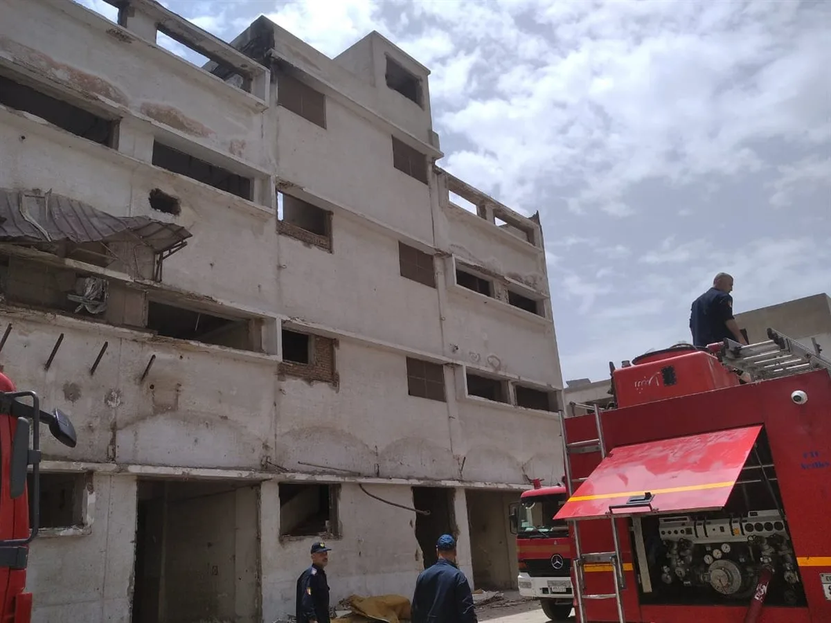 اندلاع حريق في سقف شركة أدوية بجوار مستشفى معهد ناصر دون تسجيل إصابات حتى اللحظة