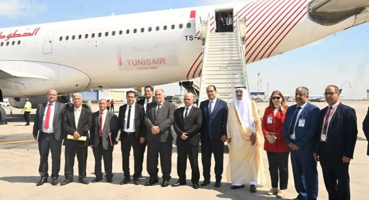 انطلاق الفوج الأول من الحجاج التونسيين إلى الأماكن المقدسة انطلاق الفوج الأول من الحجاج التونسيين إلى الأماكن المقدسة