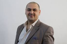 ايفان علي عثمان: الشعر …