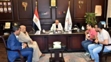 محافظ الأقصر يستقبل وفد شباب الضبعية لبحث مطالبهم ويؤكد على متابعة التنفيذ