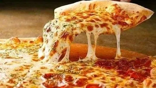 بأقل المقادير .. طريقة عمل البيتزا السريعة