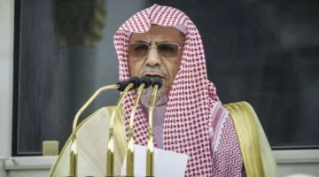 بإذن من خادم الحرمين الشريفين.. الشيخ صالح بن حميد يُعيَّن خطيبًا ليوم «عرفة»
