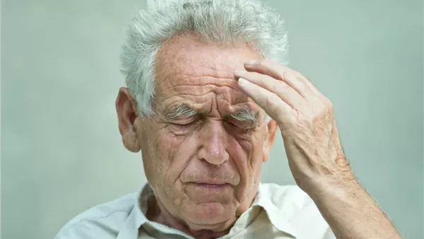 باحثون يكتشفون إنزيما جديدا يساهم في التدهور المعرفي.. ما علاقته بعلاج مرض الزهايمر؟