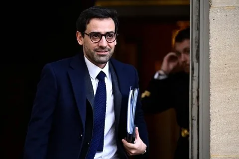 باريس ترد على اتهامات إسرائيل بشأن “التحريض” ضد اليهود باريس ترد على اتهامات إسرائيل بشأن “التحريض” ضد اليهود