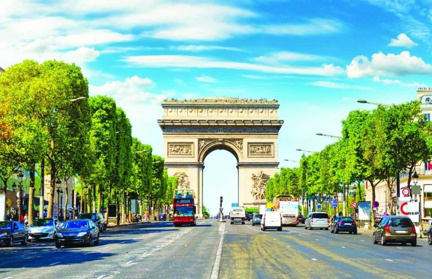 باريس.. مدينة الأضواء وعاصمة الحب والفنون باريس.. مدينة الأضواء وعاصمة الحب والفنون