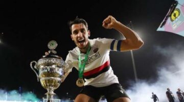 بالأسماء.. الأهلي يفاوض 3 مدافعين قبل كأس العالم للأندية