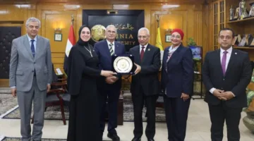 بالتوعية نحافظ عليها: المجلس القومي للمرأة ينظم ندوة في جامعة المنيا