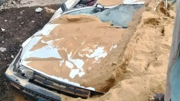 بالصور.. damaging a private car after a truck fell on it in Minya بالصور.. damaging a private car after a truck fell on it in Minya