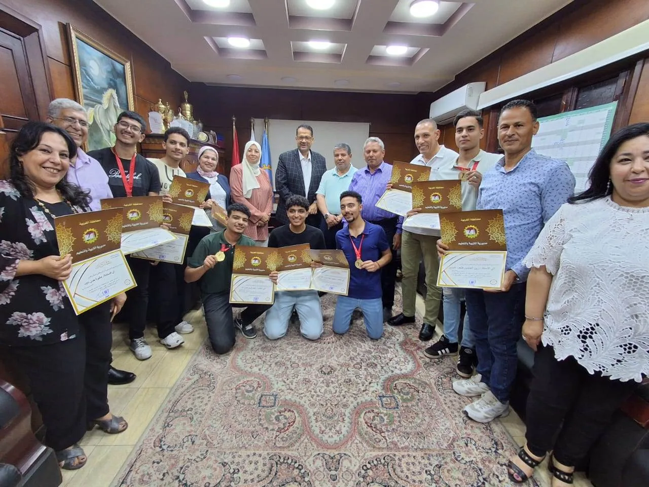 بالصور.. " تعليم الغربية" تكرم الطلاب الفائزين في معرض مكتبة الإسكندرية