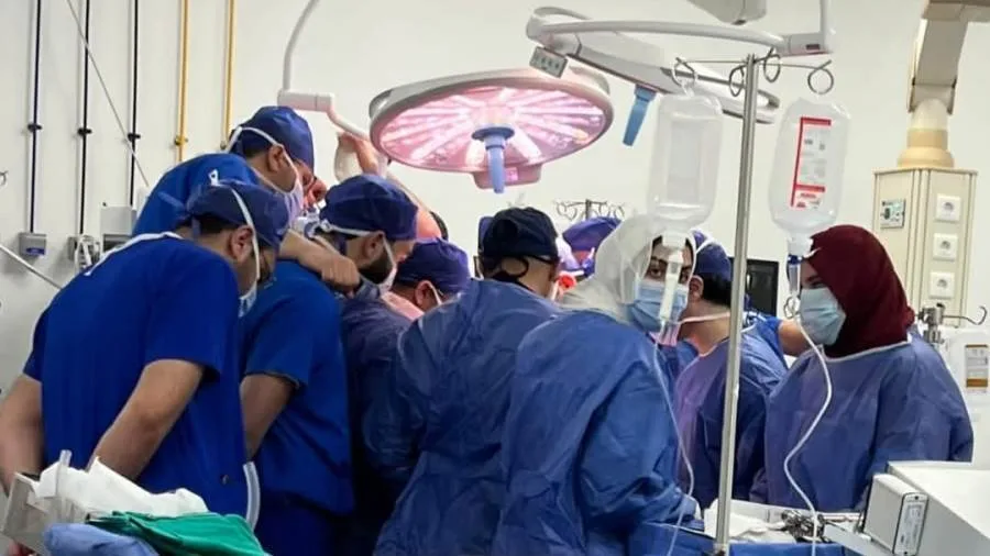 بالصور: إجراء جراحة استبدال الصمام الأورطي بتقنية “أوزاكي” للمرة الأولى في مستشفيات جامعة طنطا بالصور: إجراء جراحة استبدال الصمام الأورطي بتقنية “أوزاكي” للمرة الأولى في مستشفيات جامعة طنطا