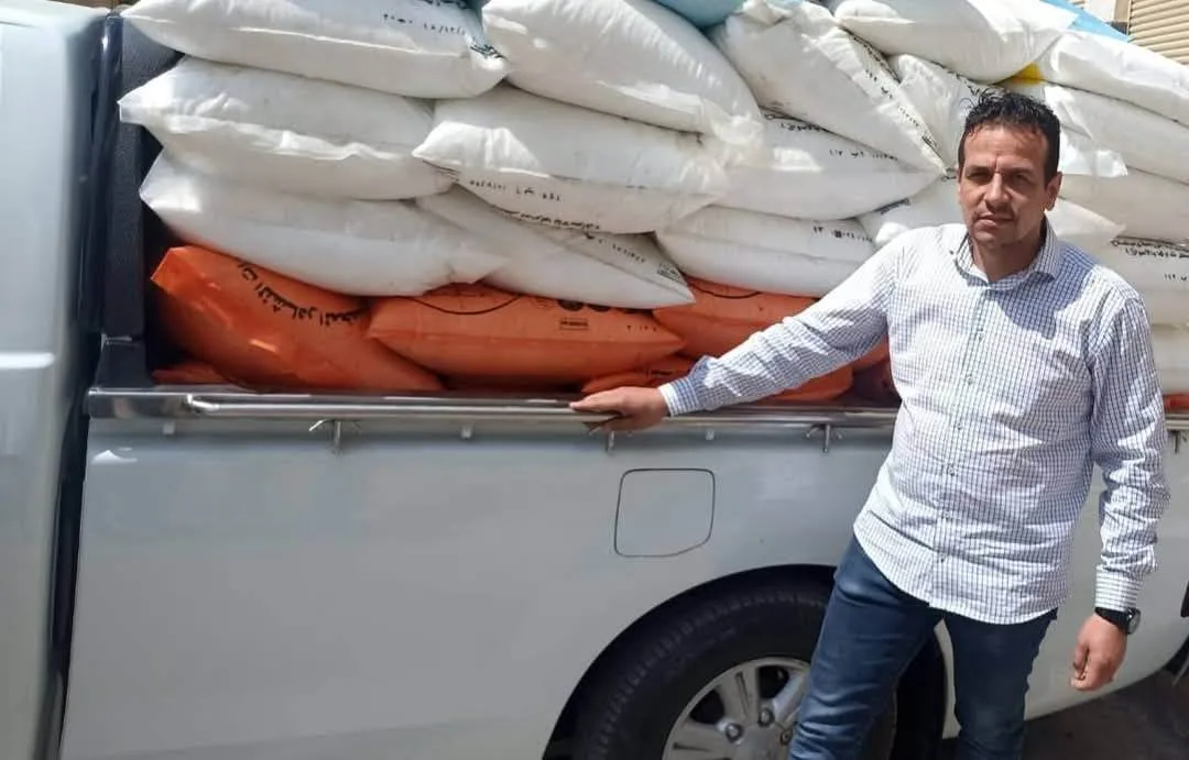 بالصور.. ضبط سيارة محملة ب2,8 طن أسمدة زراعية مدعمة قبل تهريبها للبيع بالسوق السوداء